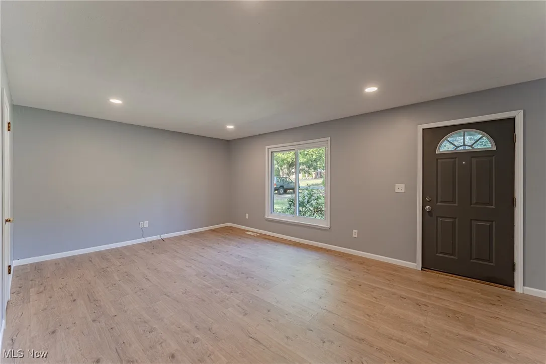 329 Cynthia Drive, Chardon, Ohio 44024,MLS Now Listing ID