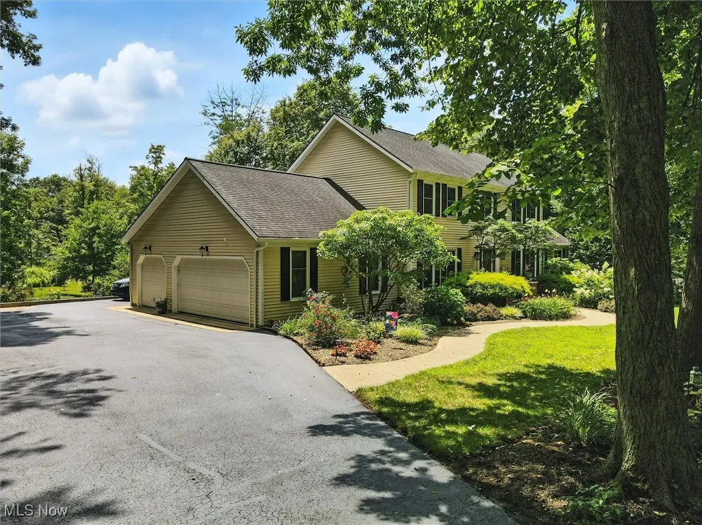 15815 Arbor Trail, Newbury, Ohio 44065,MLS Now Listing ID