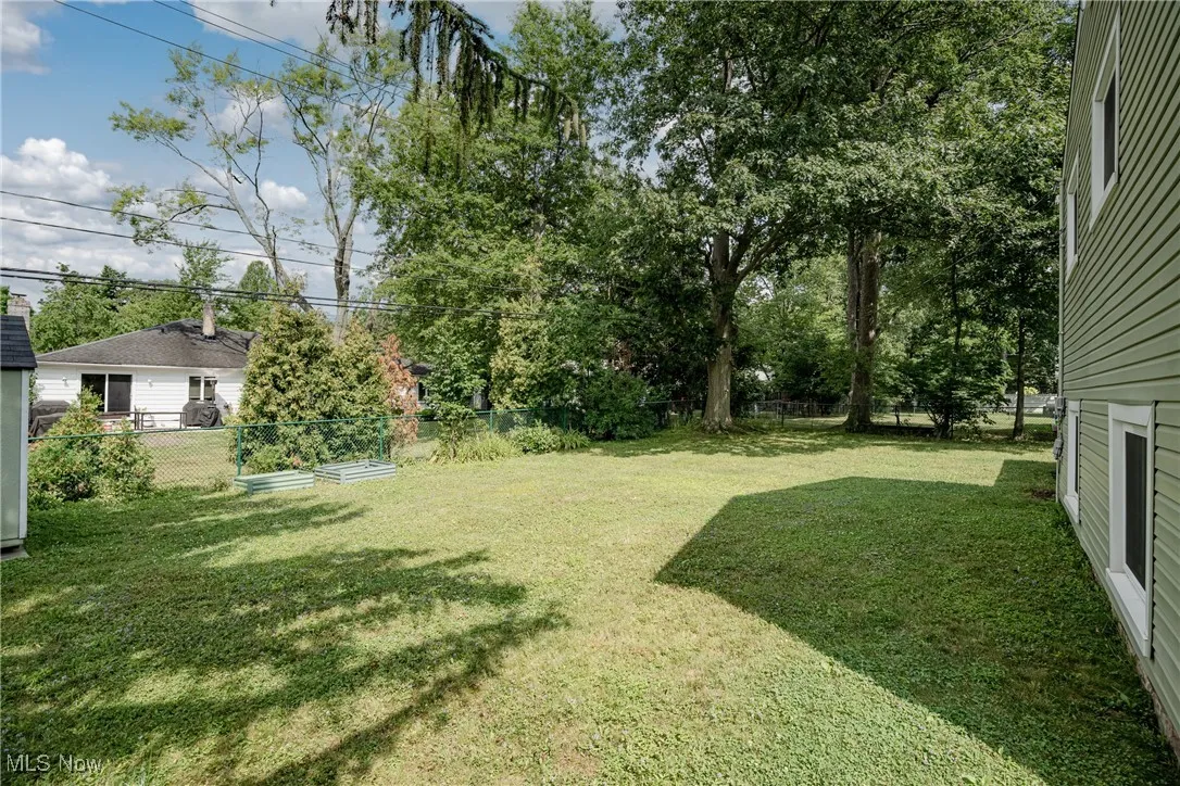 1896 Bromton Drive, Lyndhurst, Ohio 44124,MLS Now Listing ID