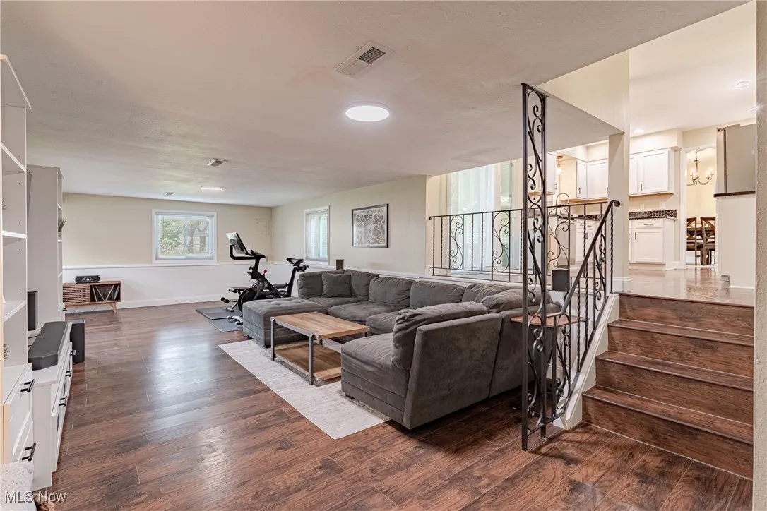 1896 Bromton Drive, Lyndhurst, Ohio 44124,MLS Now Listing ID