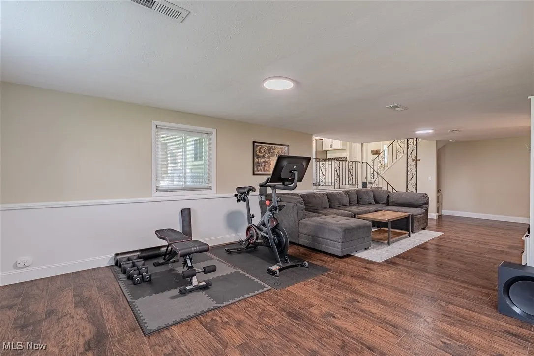 1896 Bromton Drive, Lyndhurst, Ohio 44124,MLS Now Listing ID