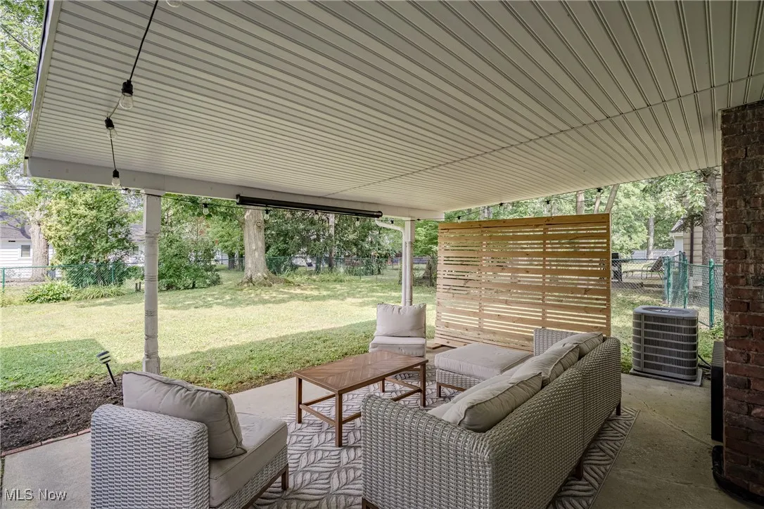 1896 Bromton Drive, Lyndhurst, Ohio 44124,MLS Now Listing ID