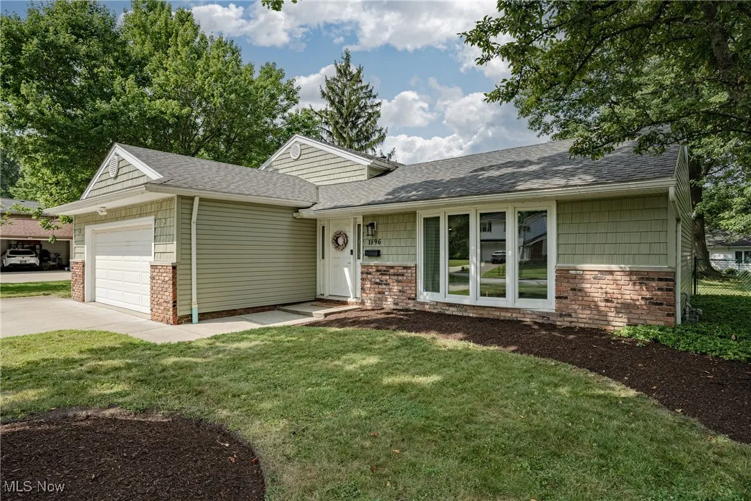 1896 Bromton Drive, Lyndhurst, Ohio 44124,MLS Now Listing ID