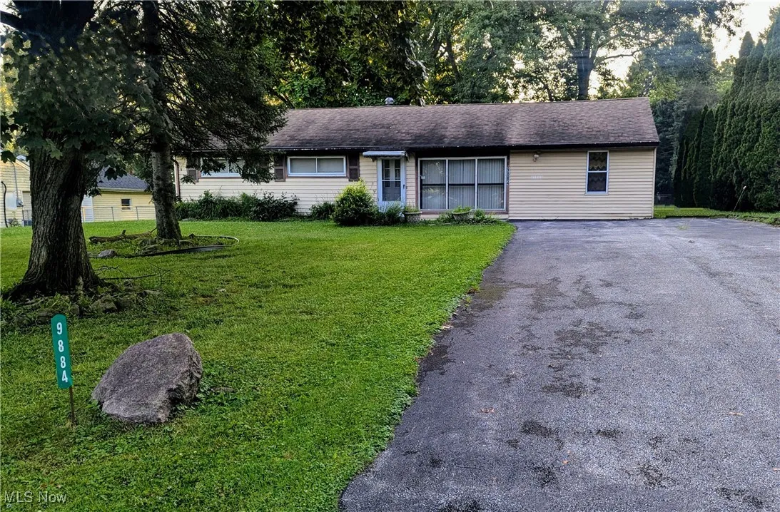 9884 Oakwood Drive, Twinsburg, Ohio 44087,MLS Now Listing ID