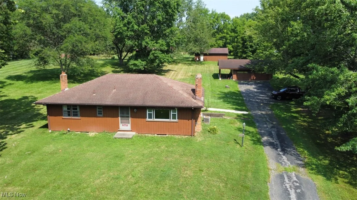 Aerial view of property and surrounding area
