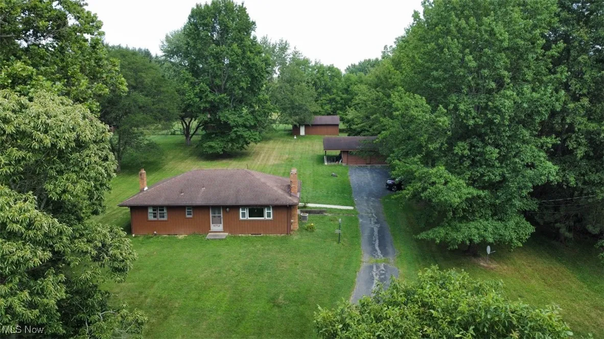 Aerial view of property and surrounding area