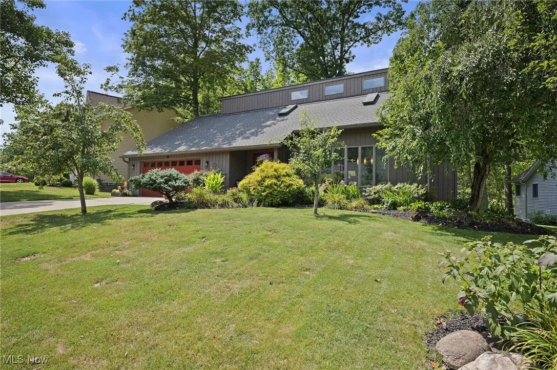 8434 Settlers Passage, Brecksville, Ohio,MLS Now Listing ID
