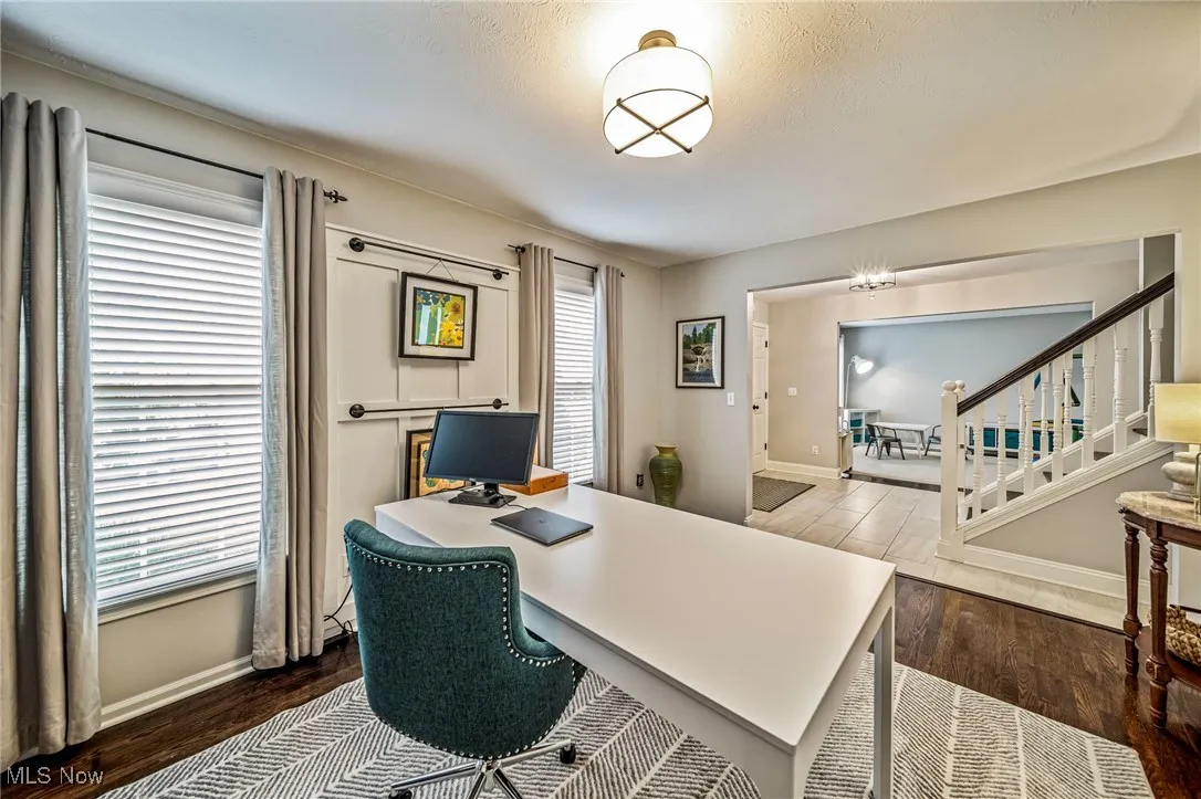 Formal dining room that could be used as an office as well.