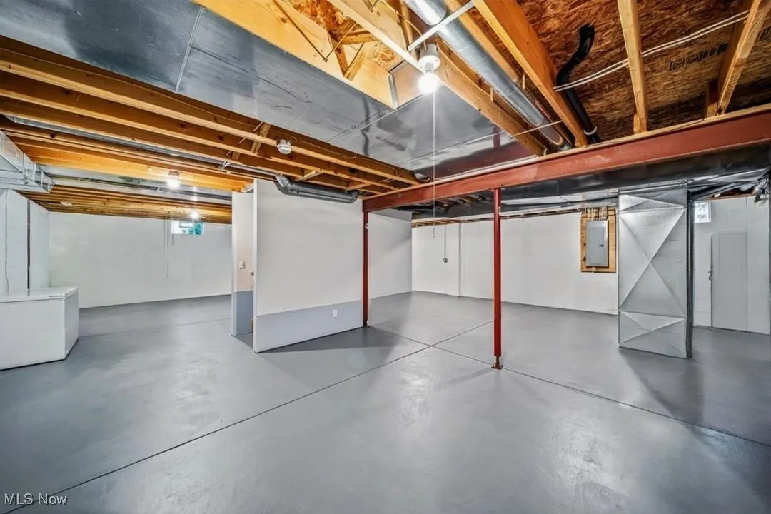 Full unfinished basement.