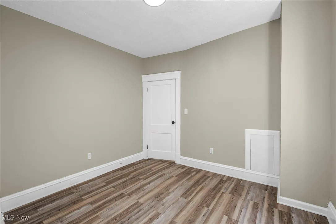 Unit 1- downstairs 3 bed/1.5 bath