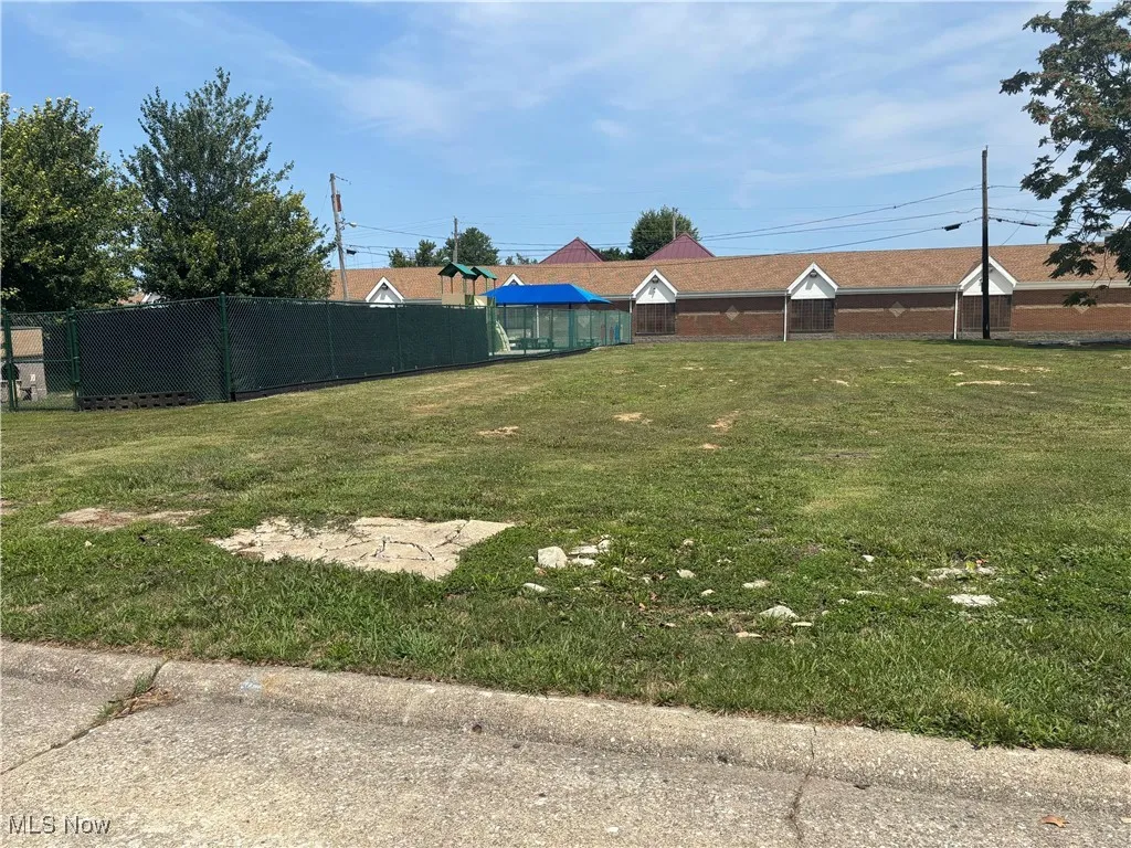 View of front of lot