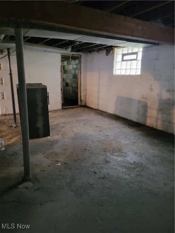 Below grade area featuring washer / clothes dryer