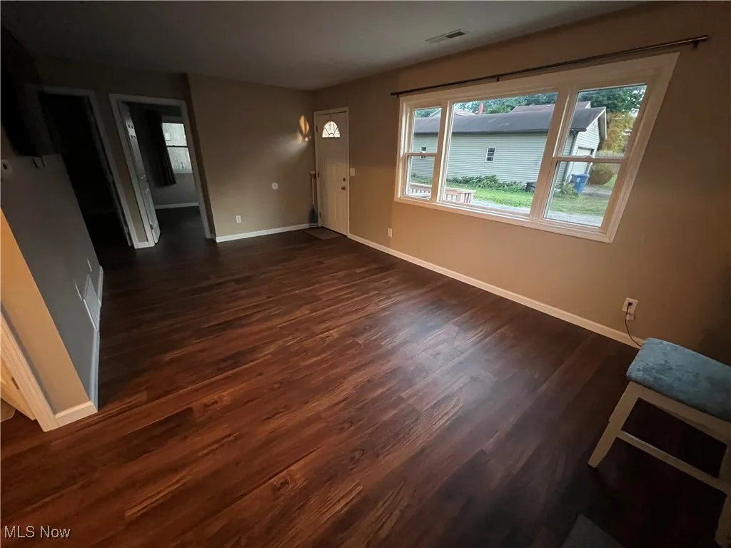 487 W Willowview Drive, Akron, Ohio,MLS Now Listing ID