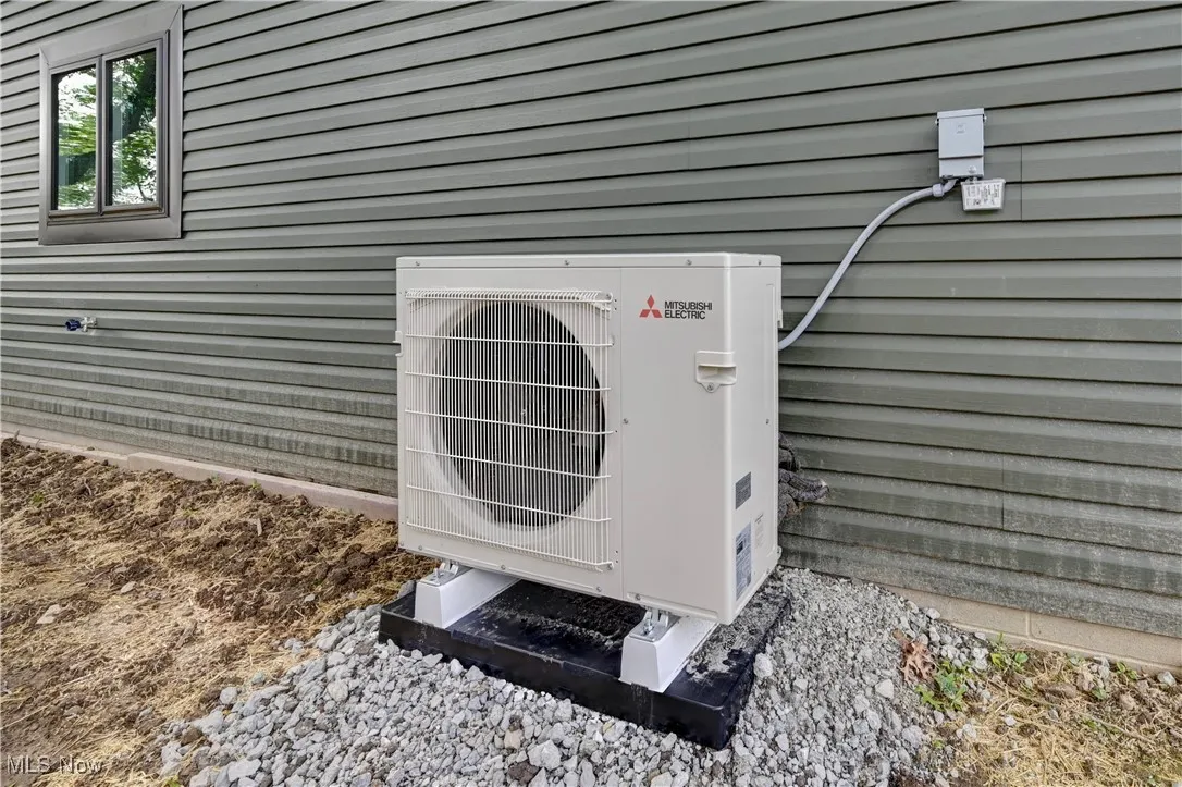 Exterior view of a cooling unit