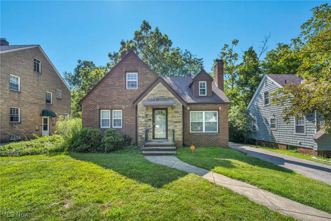 2010 E 221st Street, Euclid, Ohio 44117,MLS Now Listing ID