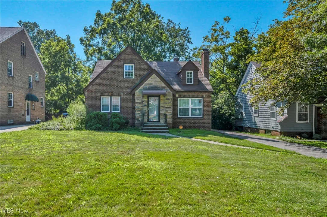 2010 E 221st Street, Euclid, Ohio 44117,MLS Now Listing ID