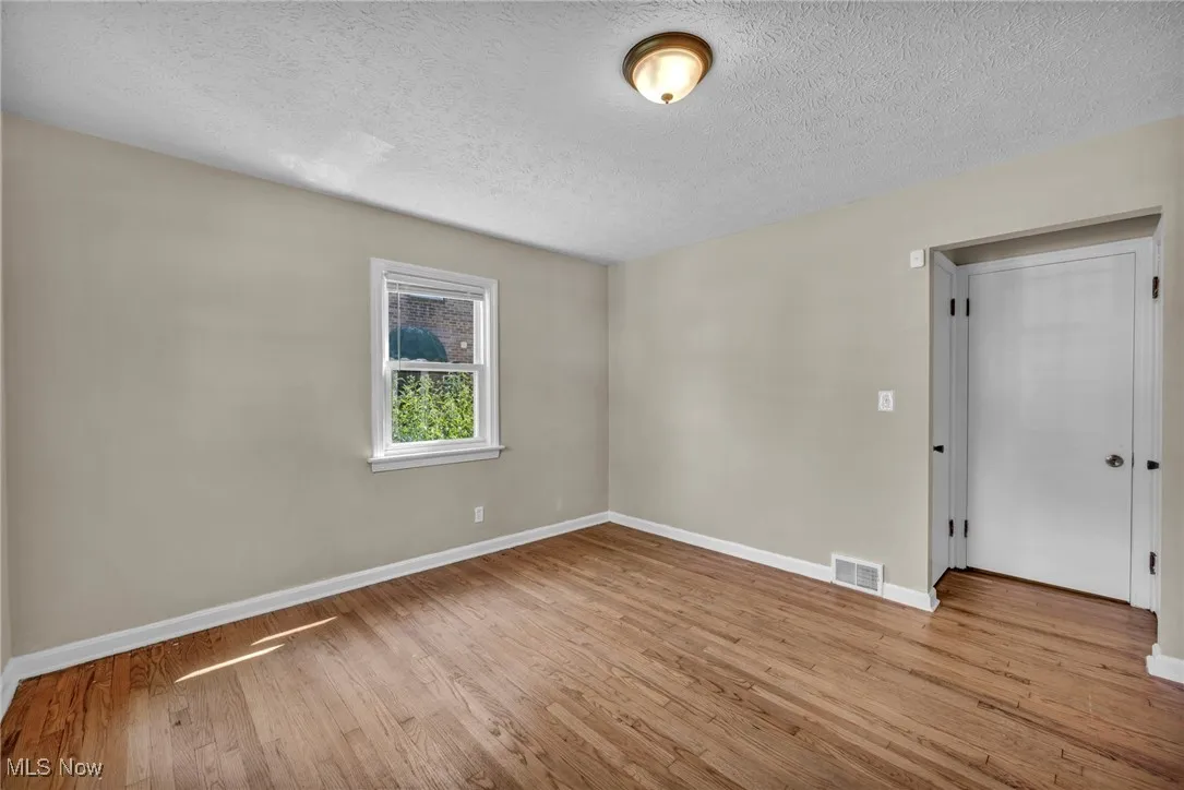 2010 E 221st Street, Euclid, Ohio 44117,MLS Now Listing ID