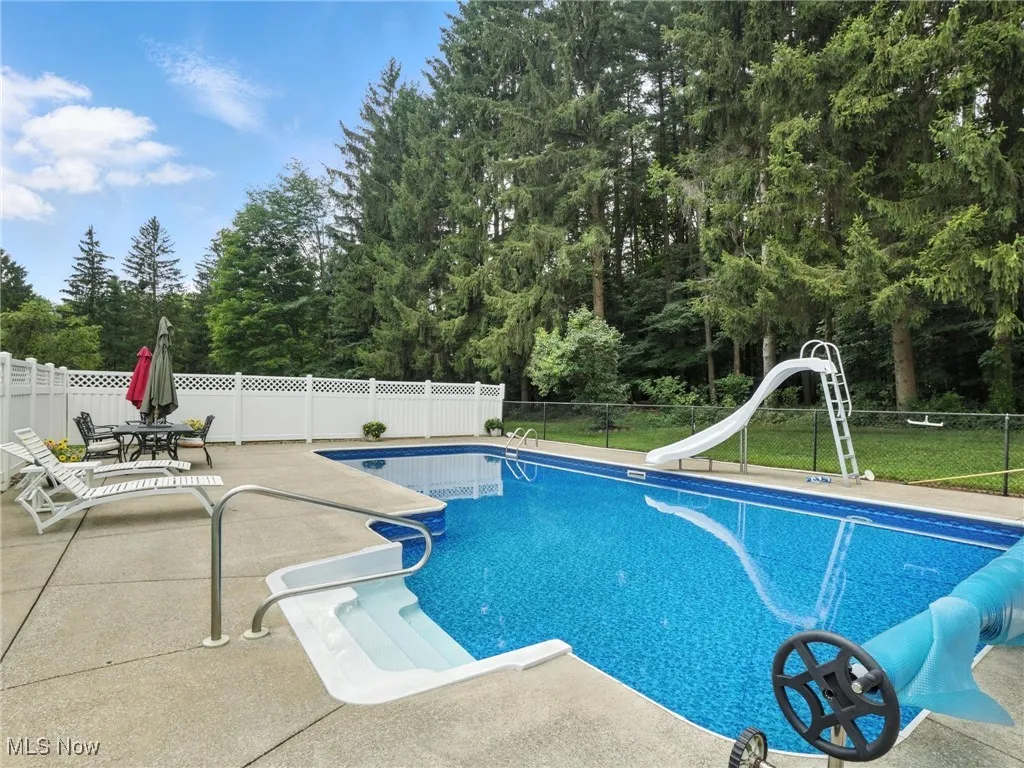 in ground pool with newer liner.
