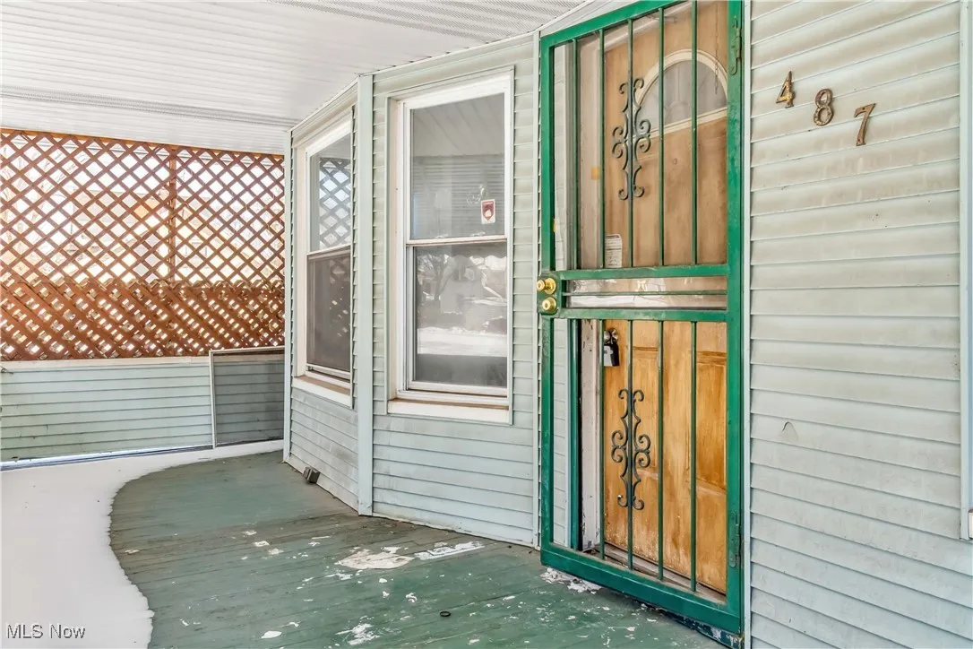 View of property entrance