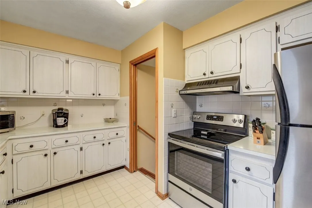 4722 Bentwood Drive, Brooklyn, Ohio 44144,MLS Now Listing ID