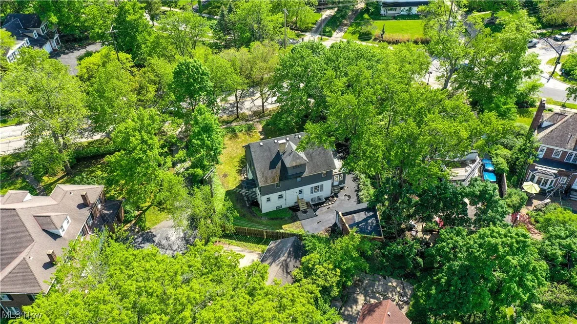 Aerial overview of property's location