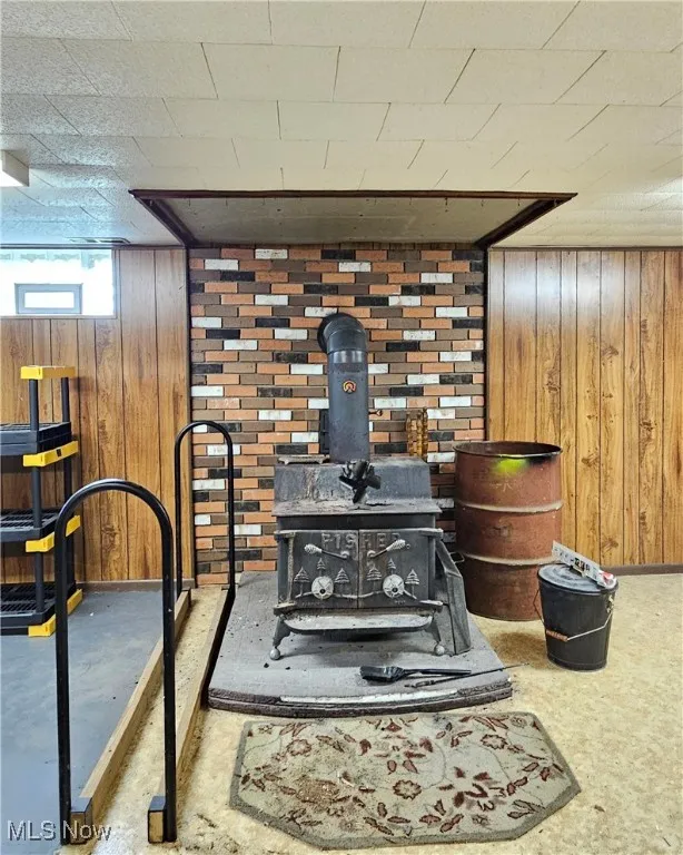 Wood burning stove