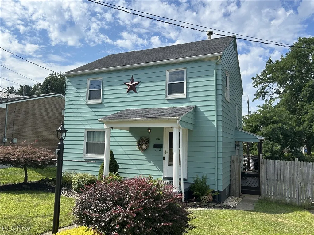 Front view of home