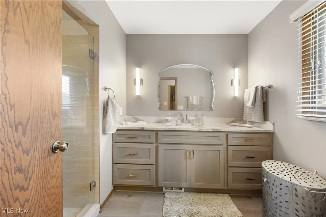Ensuite bath in owners suite

