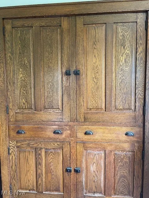  Built in Storage MAIN level