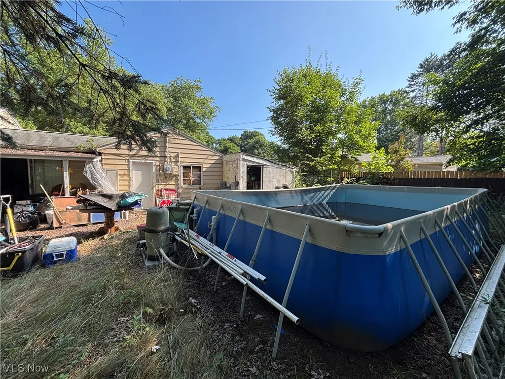 View of pool featuring an empty pool