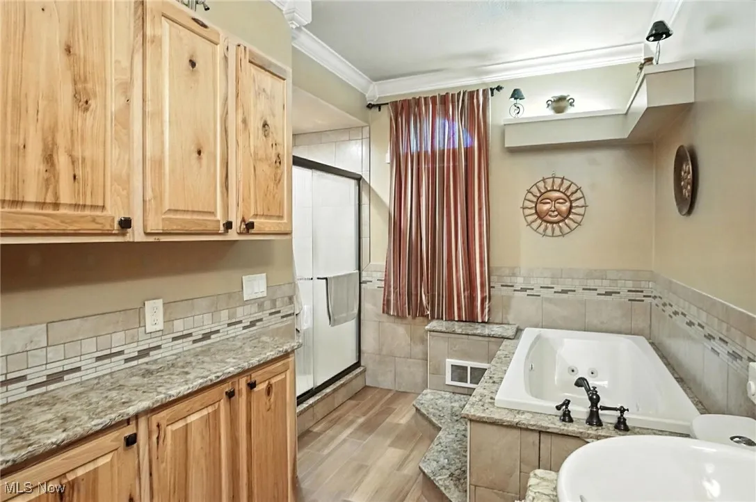 Master Bathoom