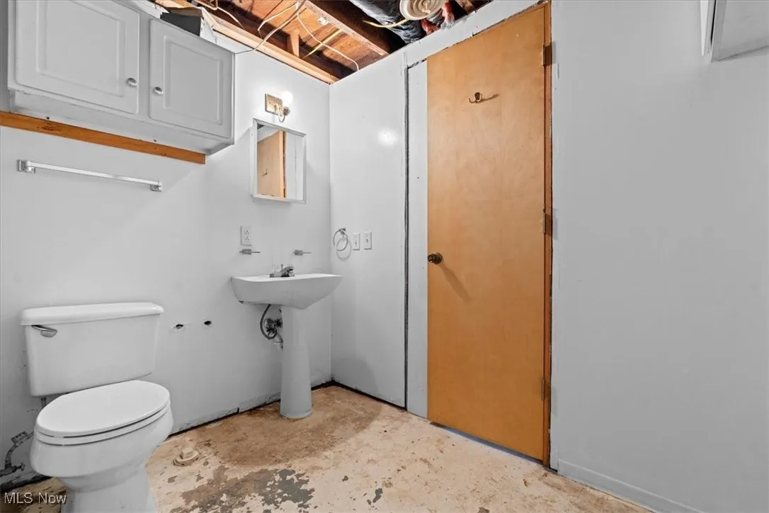 Half bath in the basement