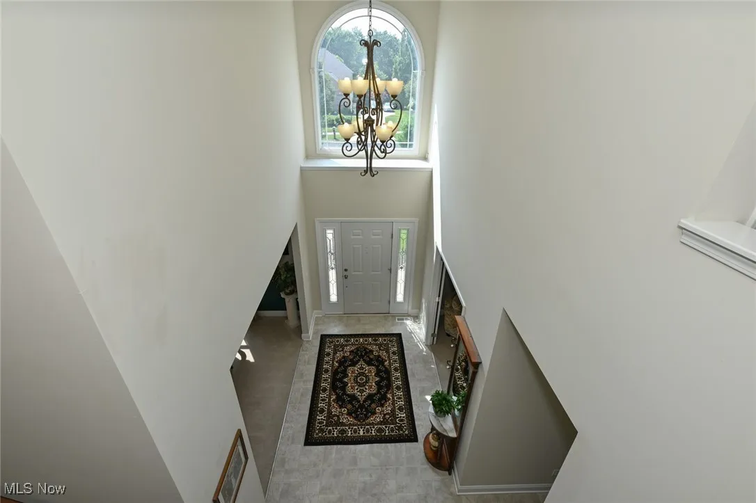 2-story Foyer