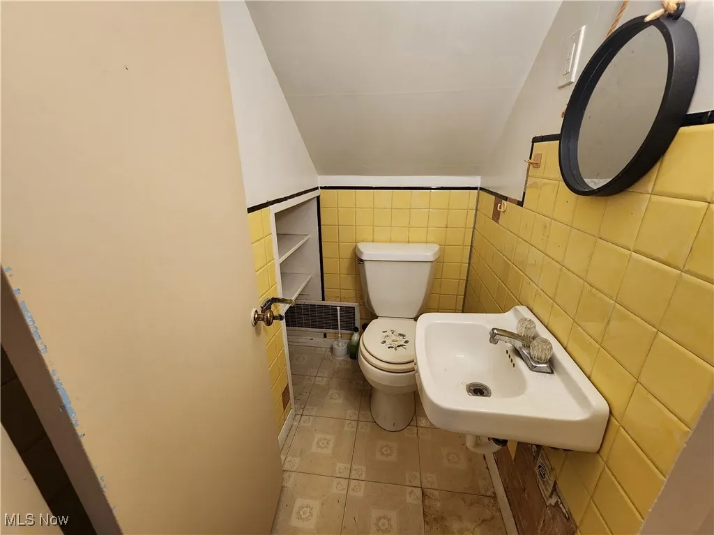 460 N Osborn Avenue, Youngstown, Ohio,MLS Now Listing ID