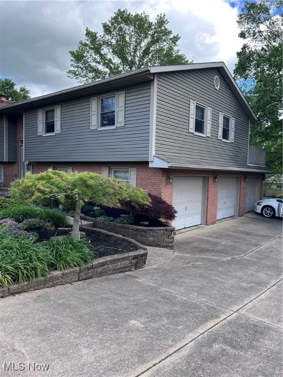 1117 Jennifer Drive, Dover, Ohio,MLS Now Listing ID