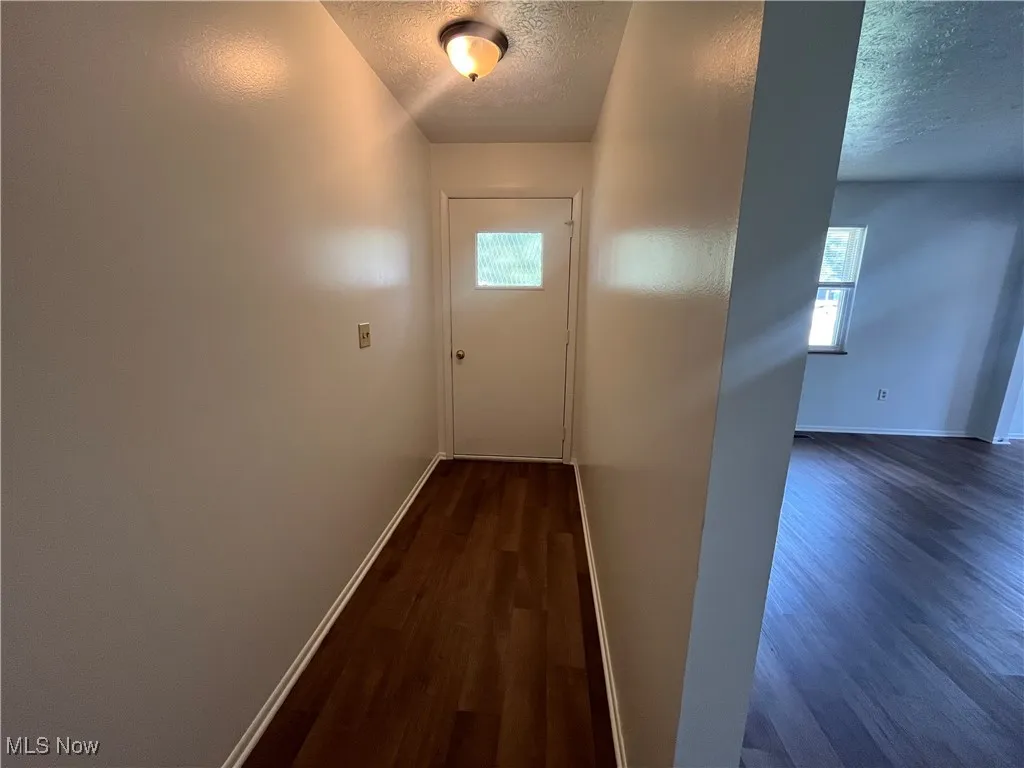 9323 front hallway