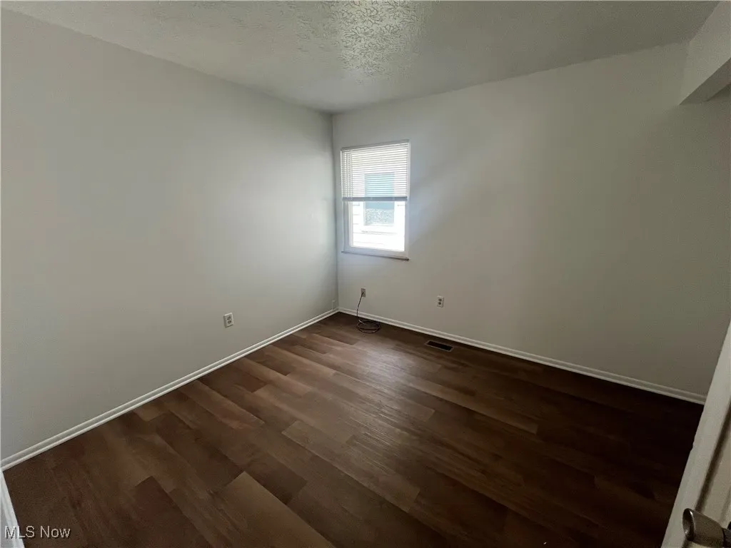 9323 bedroom 1