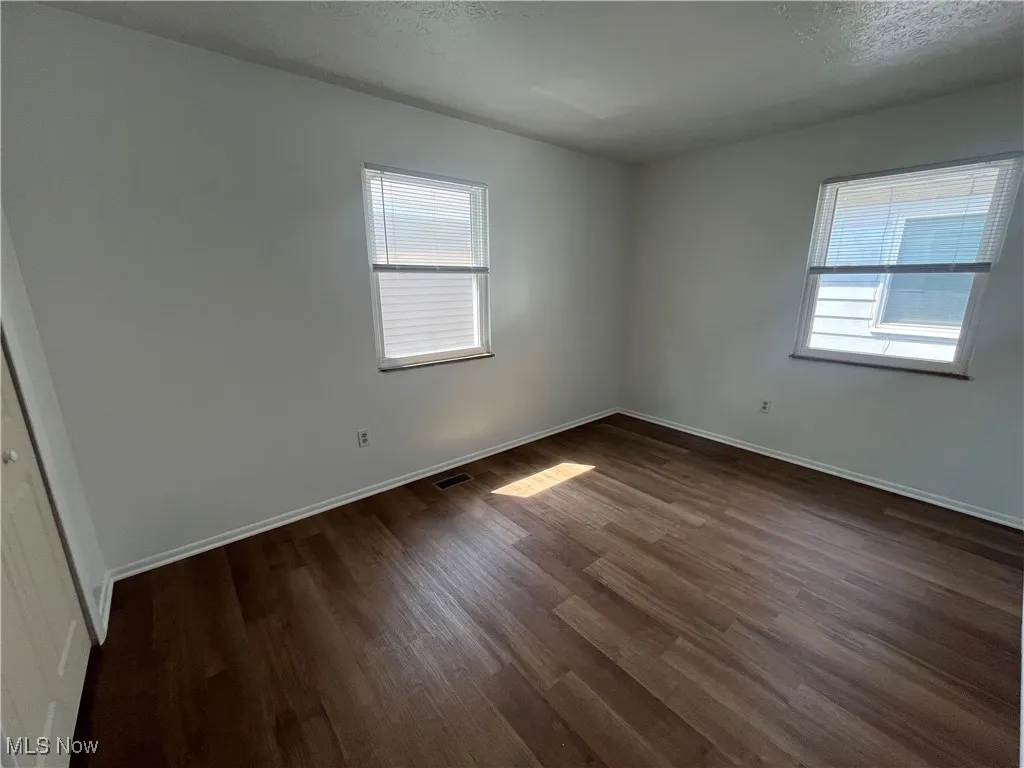9323 bedroom 3