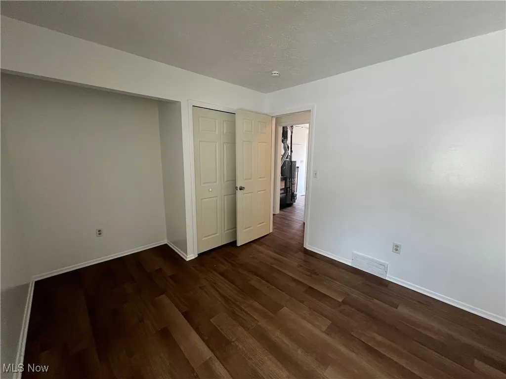 9323 bedroom 1