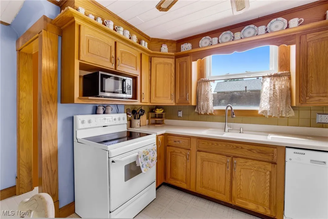 511 Woodland Avenue, North Canton, Ohio,MLS Now Listing ID