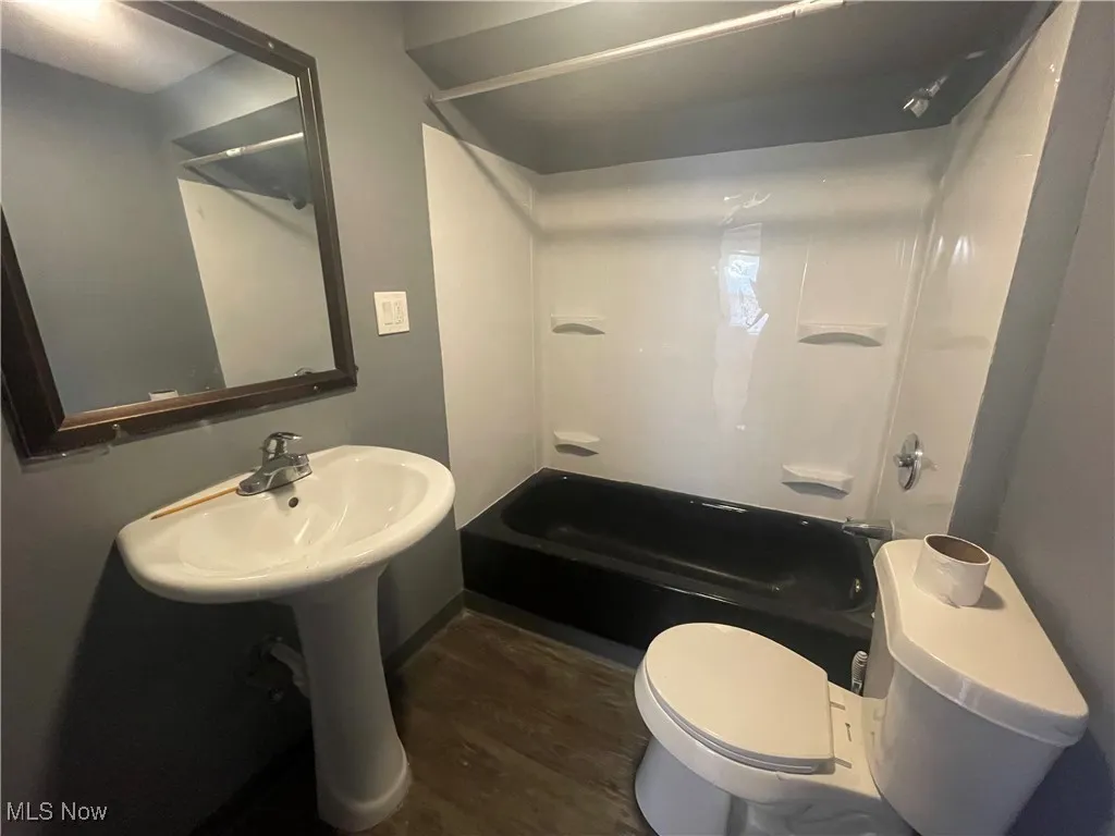 Bathroom - Lower Unit