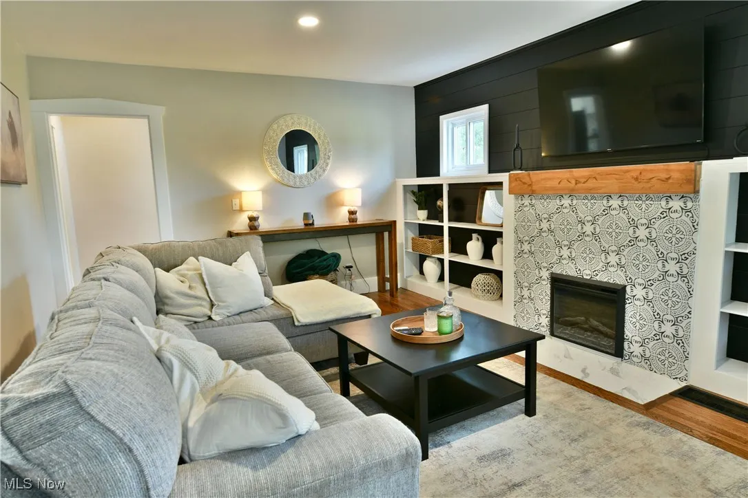 331 Warren Avenue, Poland, Ohio,MLS Now Listing ID