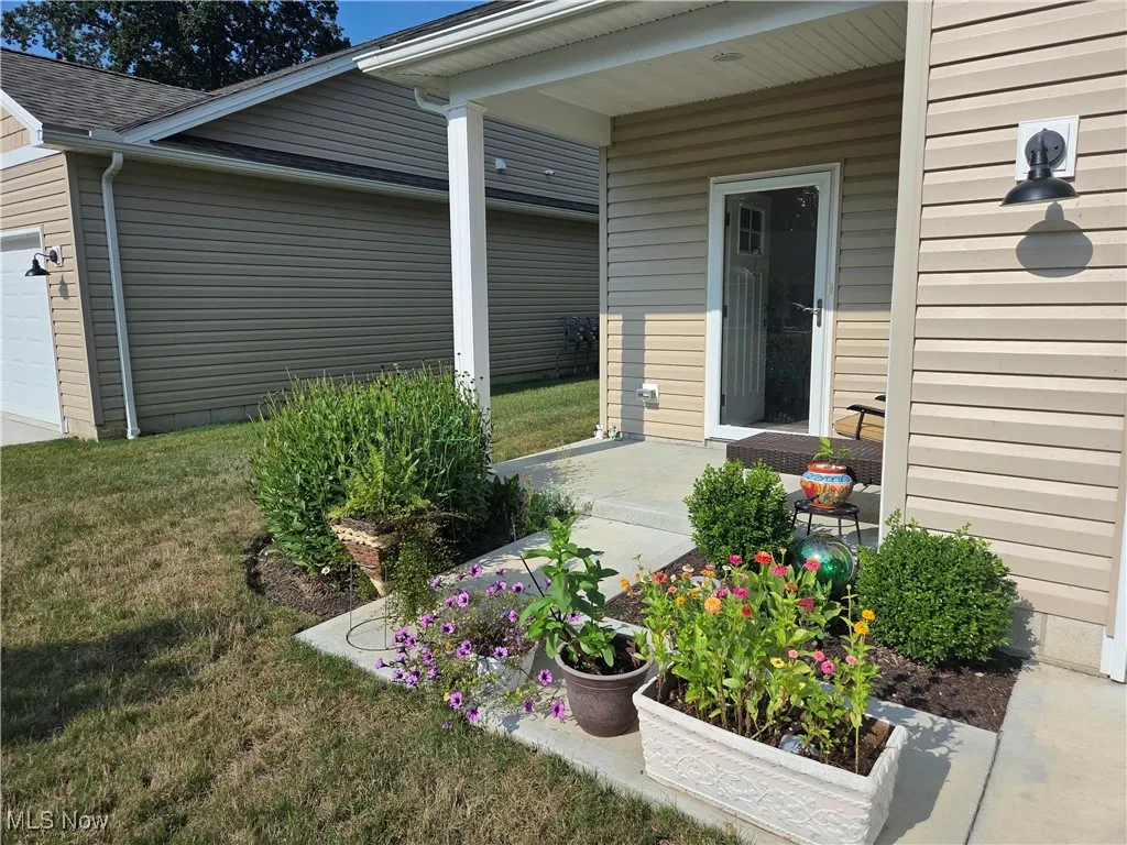 654 Treadway Boulevard, Sheffield Lake, Ohio,MLS Now Listing ID