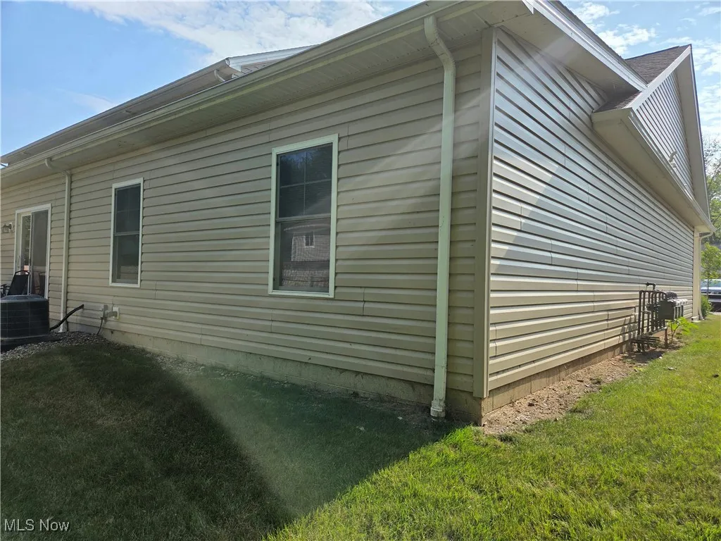 654 Treadway Boulevard, Sheffield Lake, Ohio,MLS Now Listing ID