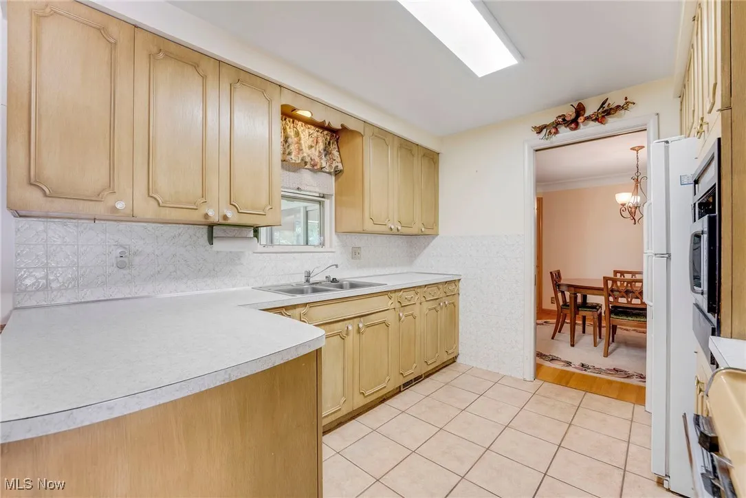 1848 Dunellon Drive, Lyndhurst, Ohio,MLS Now Listing ID