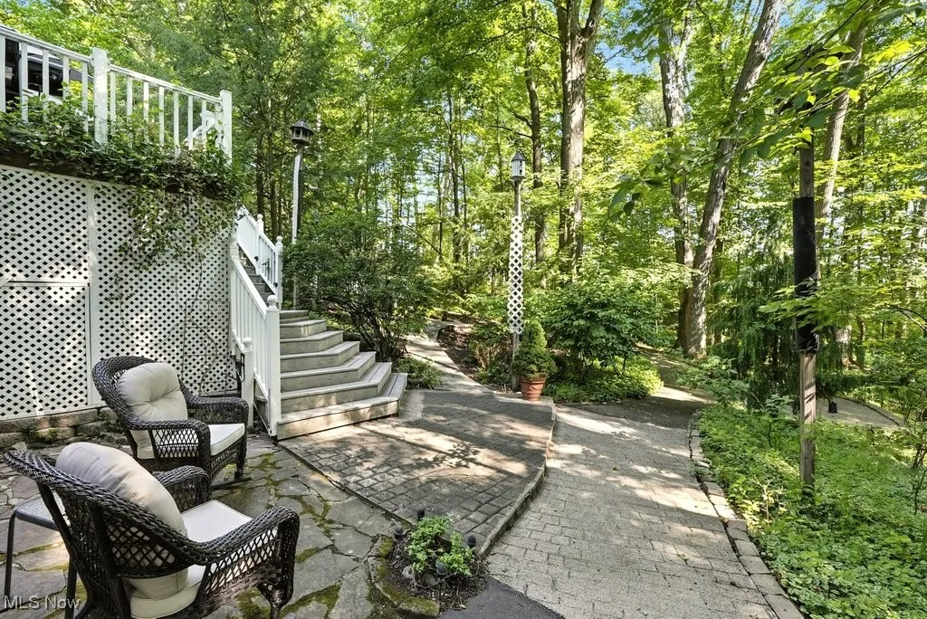 38195 Dodds Hill Drive, Willoughby Hills, Ohio 44094,MLS Now Listing ID