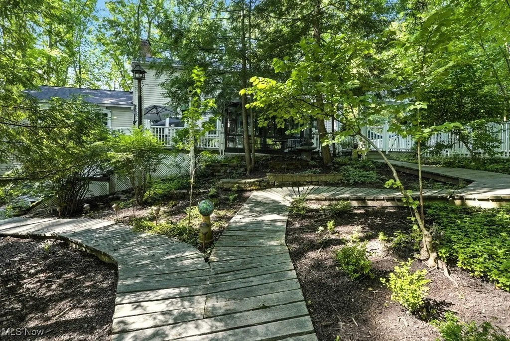 38195 Dodds Hill Drive, Willoughby Hills, Ohio 44094,MLS Now Listing ID