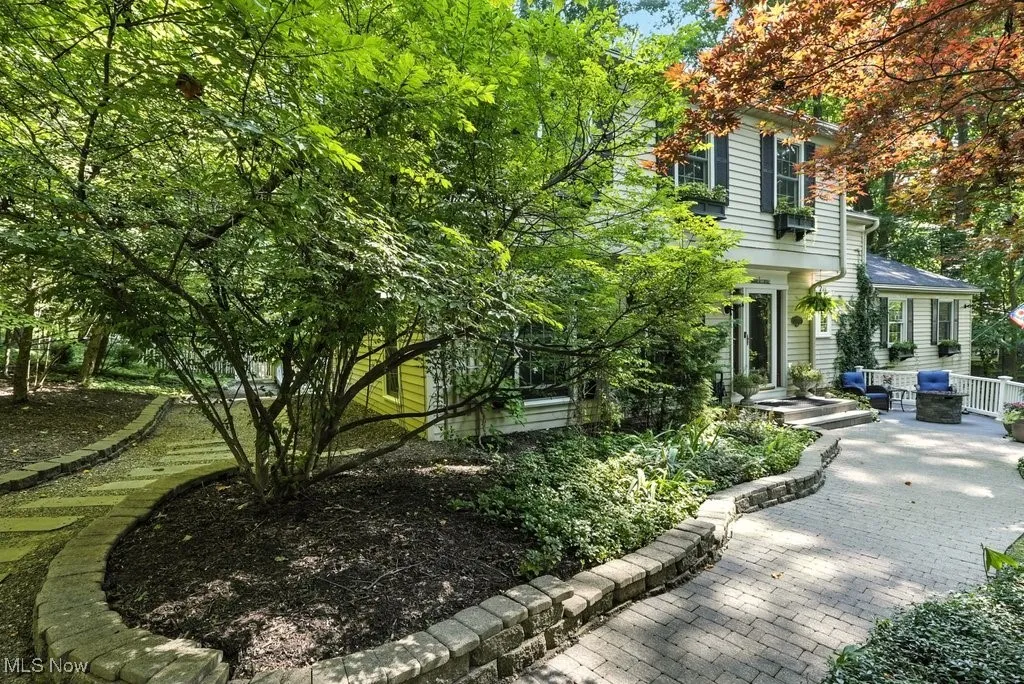 38195 Dodds Hill Drive, Willoughby Hills, Ohio 44094,MLS Now Listing ID