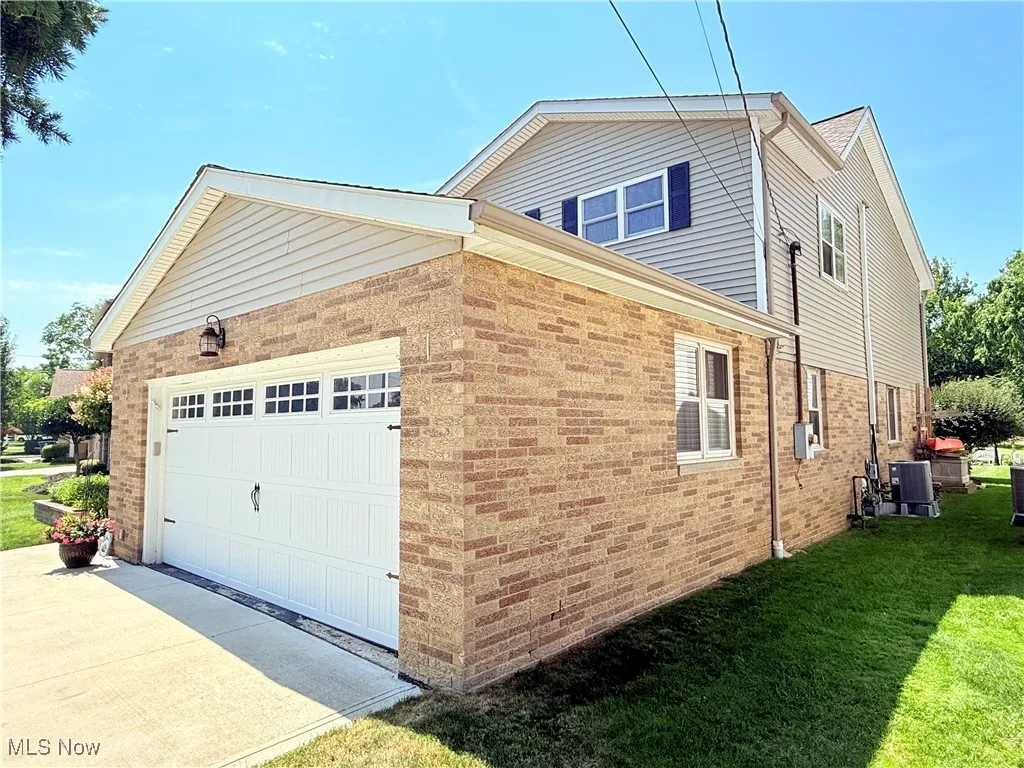 35682 W Island Drive, Eastlake, Ohio,MLS Now Listing ID