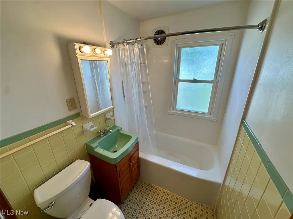 21671 Nicholas Avenue, Euclid, Ohio,MLS Now Listing ID